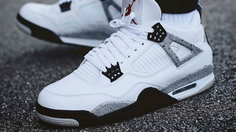 AJ4白水泥 正品VS假货 辨别真假鞋的几个小方法!